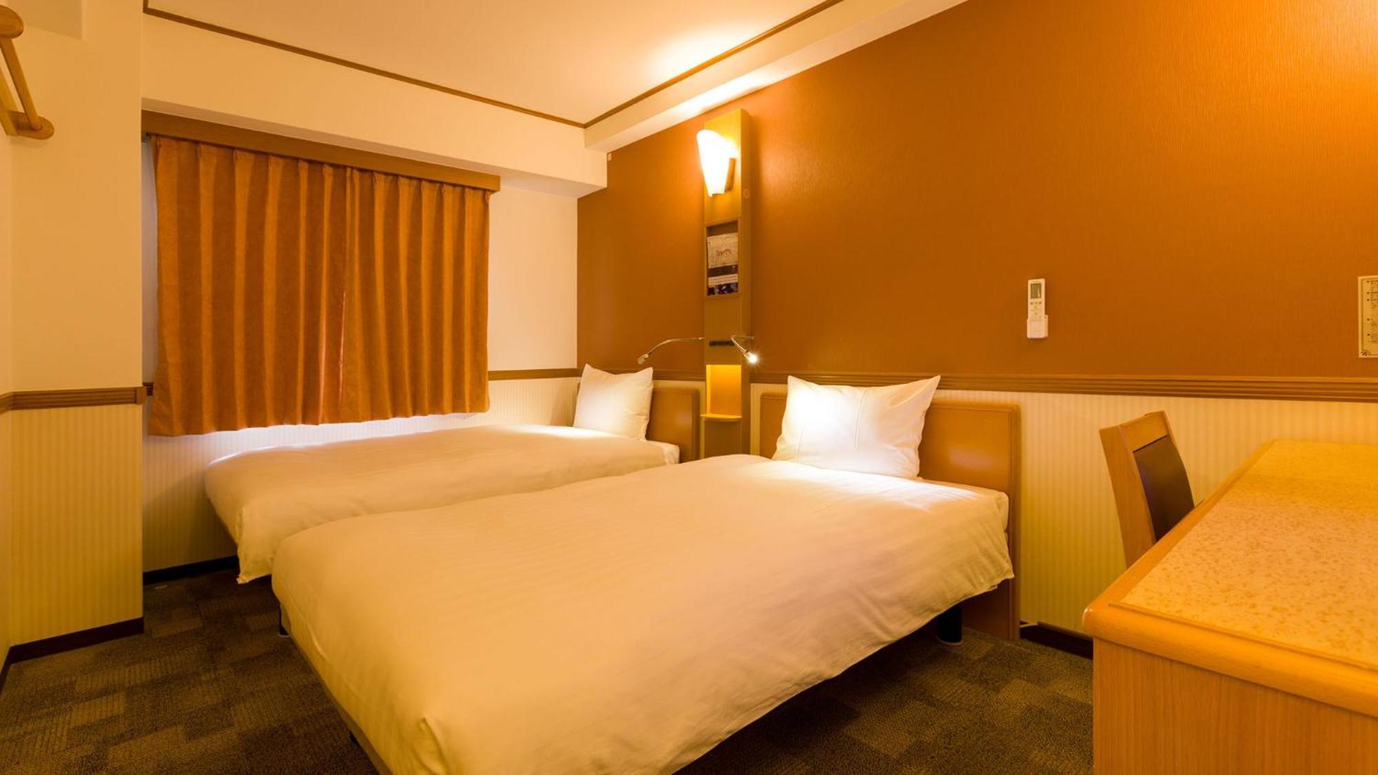 Toyoko Inn Toyohashi Eki Higashi Guchi Zimmer foto